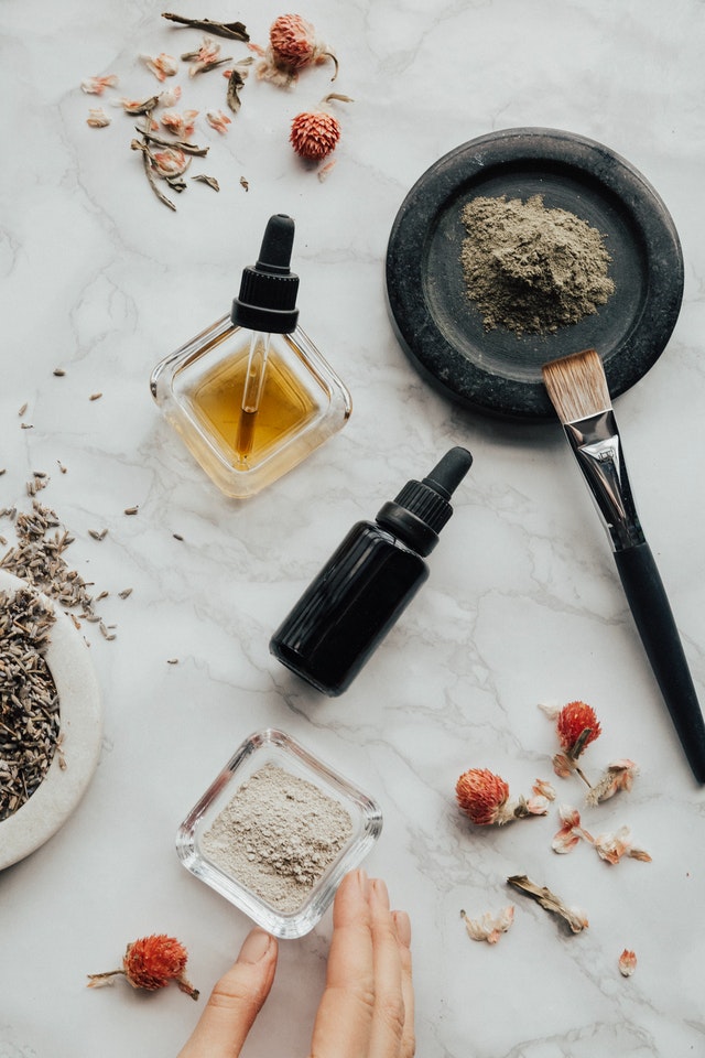 How to Use Cannabigerol Oil for Hair, Skin and Nails